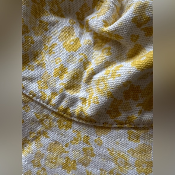 Lack of Color Yellow Holiday Hat Sunshine Bloom Size small/medium - Picture 5 of 7